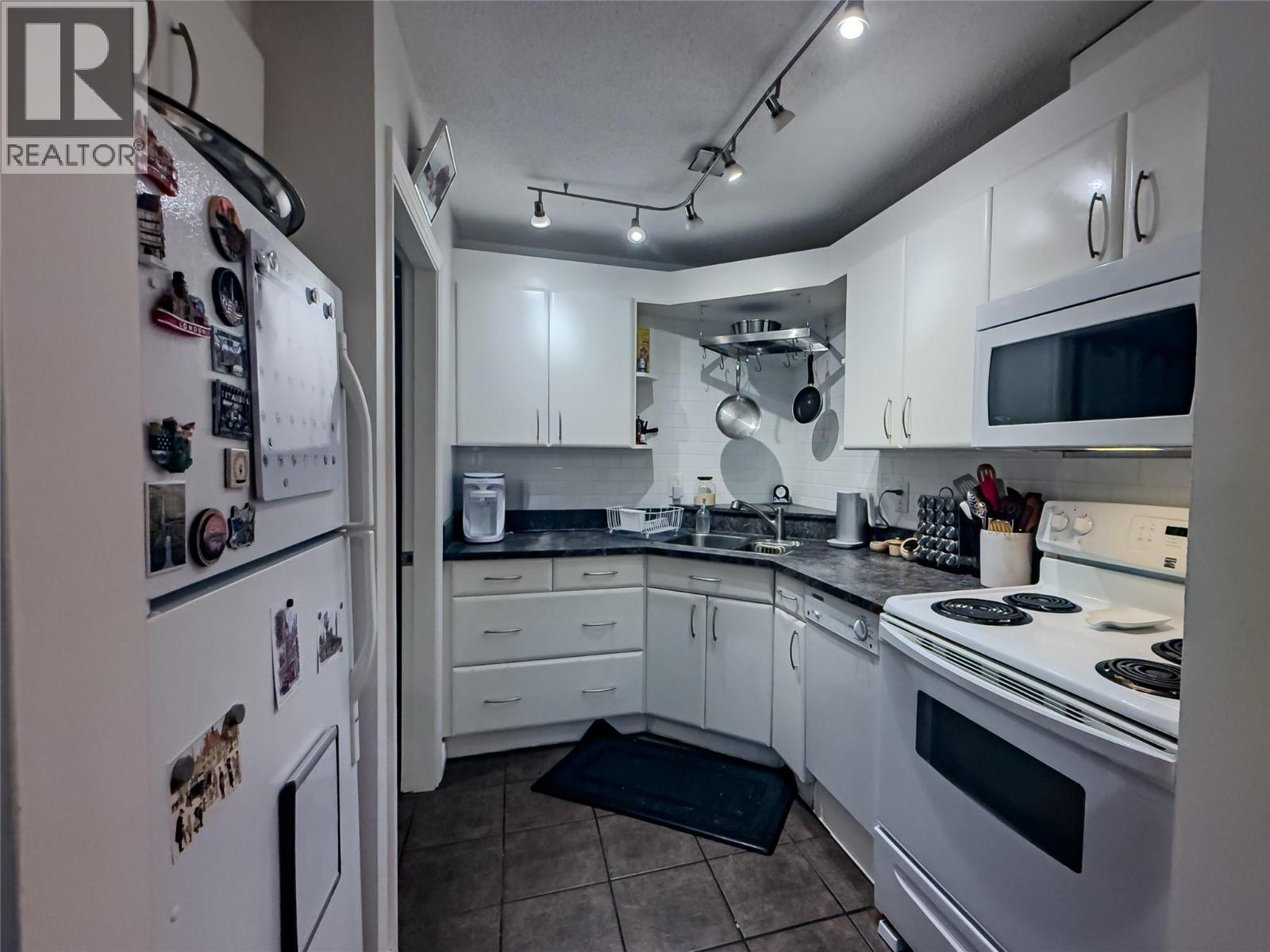1221 Hugh Allan Drive Unit# 70, Kamloops, British Columbia  V1S 1M7 - Photo 10 - 10398973