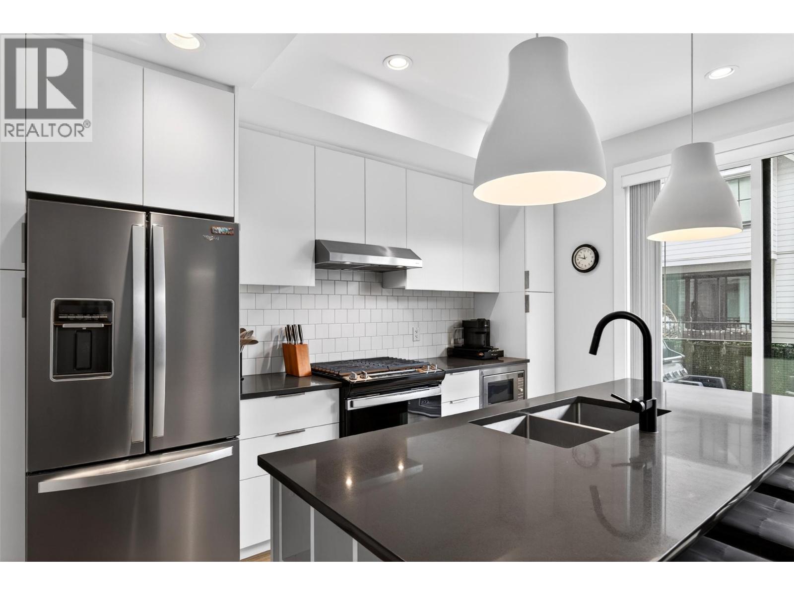 307 Glen Park Drive Unit# 32, Kelowna, British Columbia  V1V 0H1 - Photo 1 - 10399316