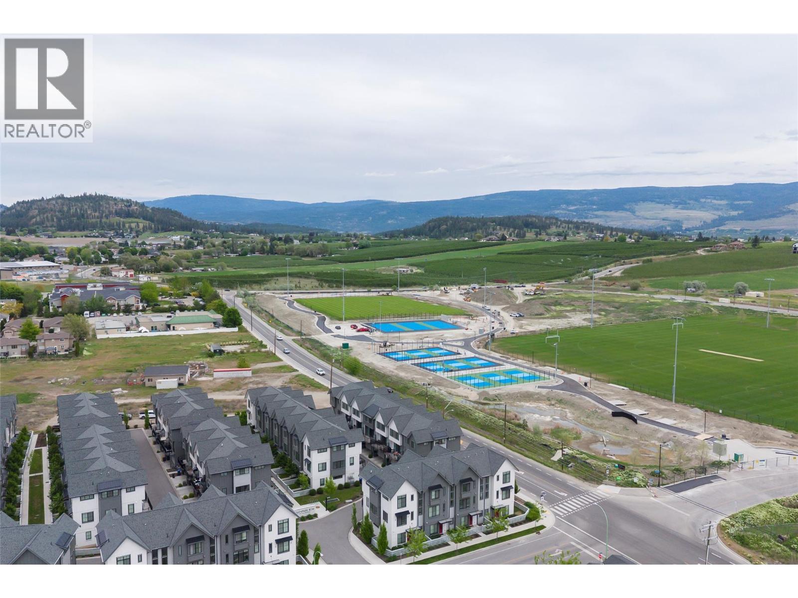 307 Glen Park Drive Unit# 32, Kelowna, British Columbia  V1V 0H1 - Photo 3 - 10399316