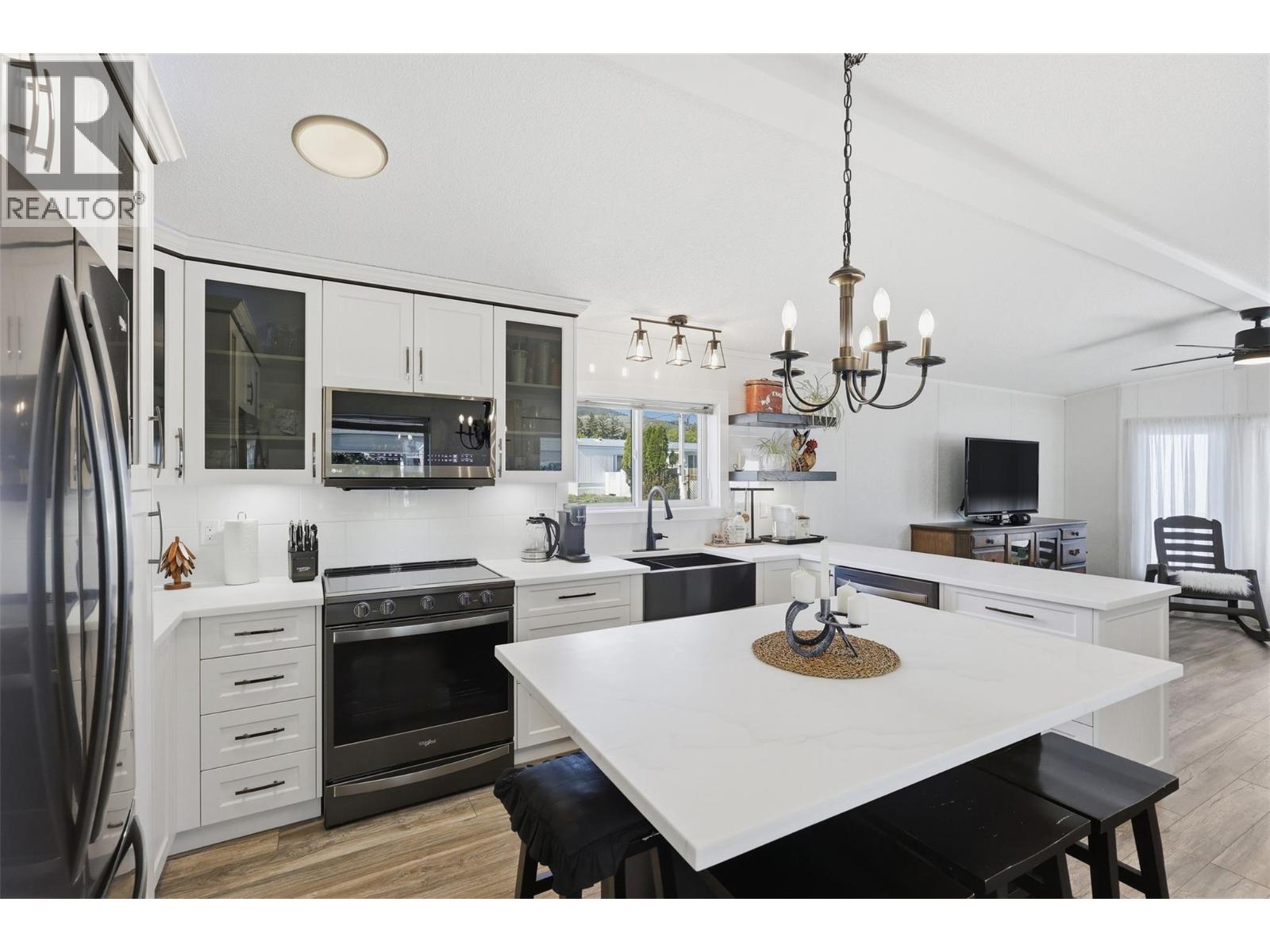 3 Saturn Drive, Kamloops, British Columbia  V2B 1B1 - Photo 6 - 10399315