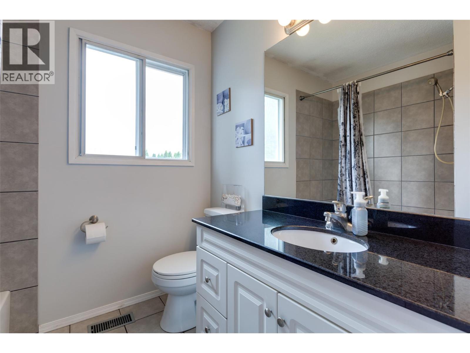 685 Quigley Road, Kelowna, British Columbia  V1X 1A6 - Photo 9 - 10399252
