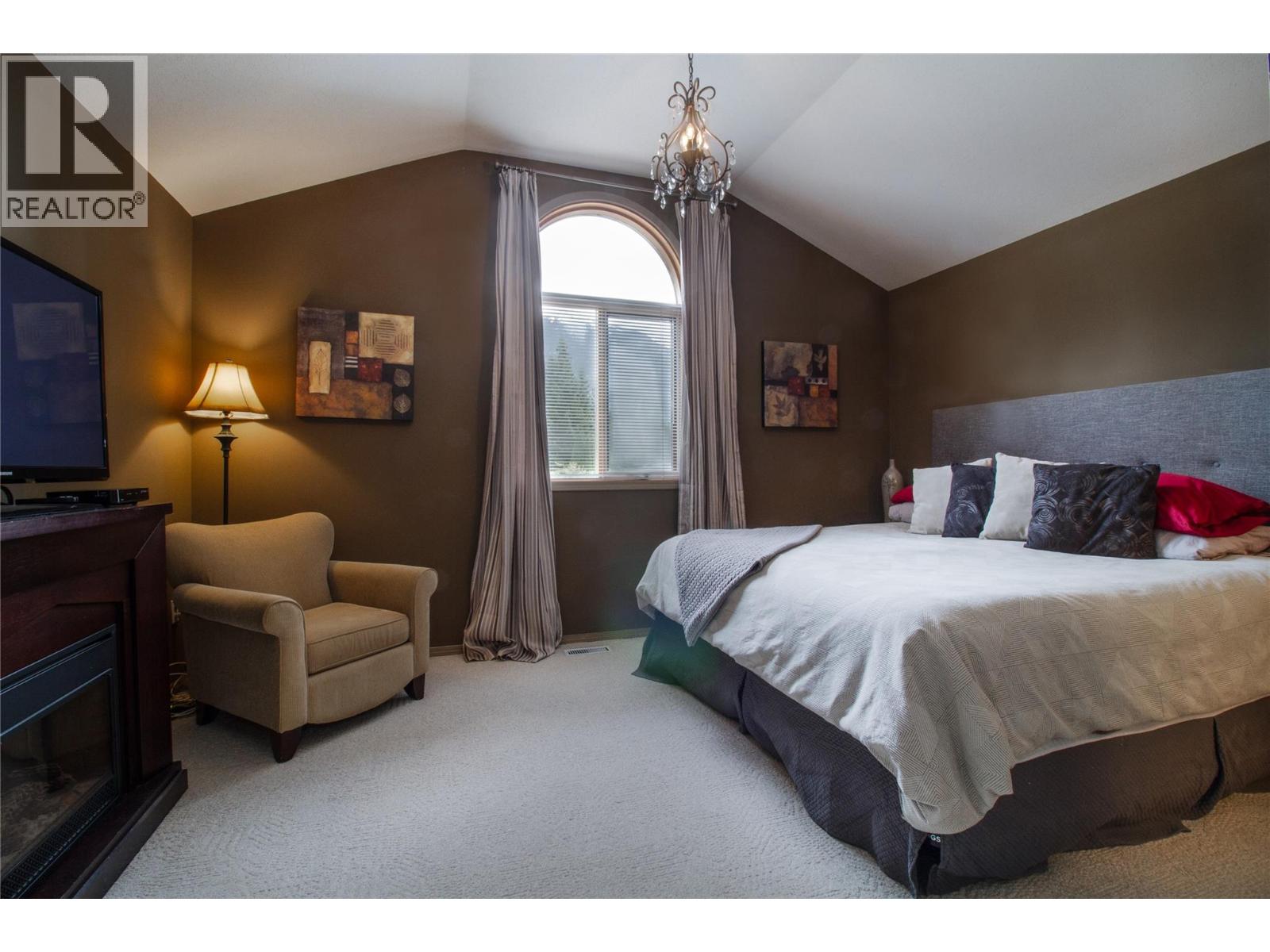 1107 Pineridge Crescent, Revelstoke, British Columbia  V0E 2S1 - Photo 18 - 10399274