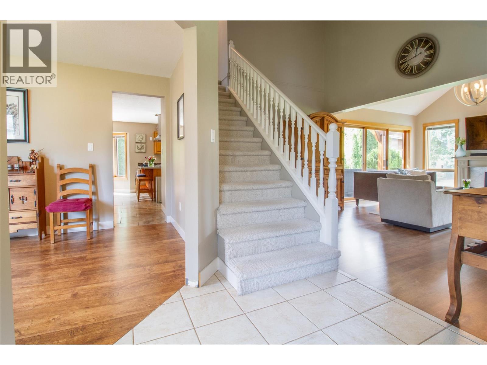 1107 Pineridge Crescent, Revelstoke, British Columbia  V0E 2S1 - Photo 6 - 10399274