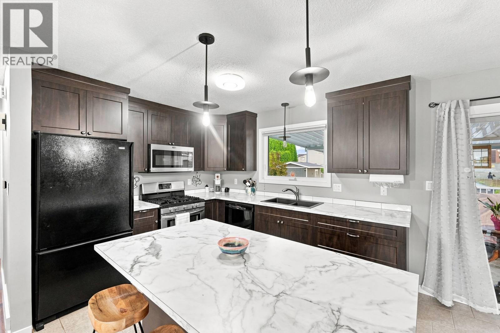 8710 Jubilee Drive, Osoyoos, British Columbia  V0H 1V2 - Photo 11 - 10398536