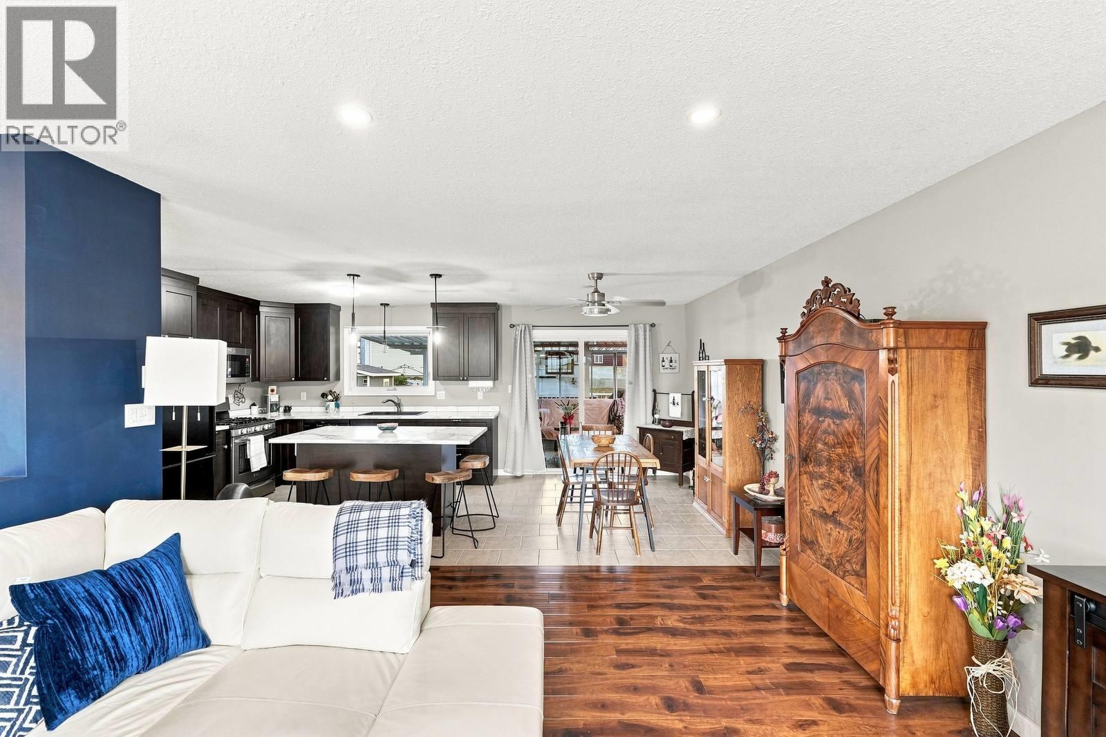 8710 Jubilee Drive, Osoyoos, British Columbia  V0H 1V2 - Photo 7 - 10398536
