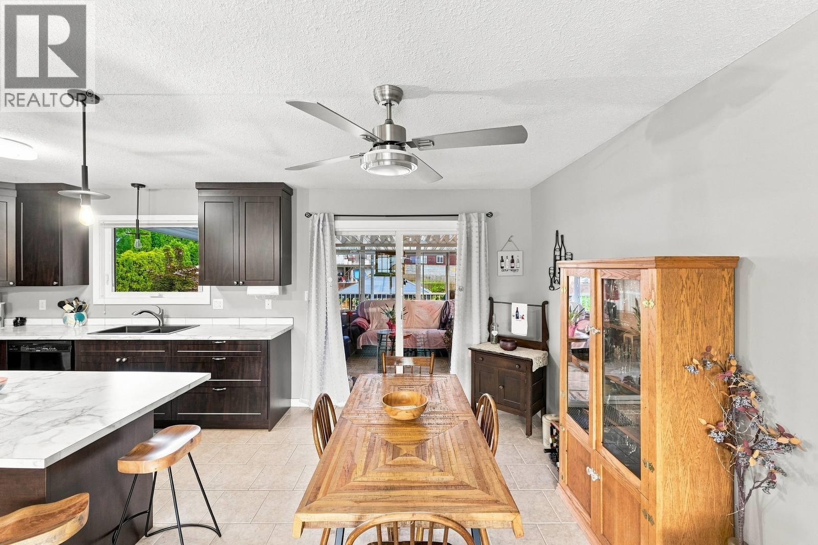 8710 Jubilee Drive, Osoyoos, British Columbia  V0H 1V2 - Photo 9 - 10398536