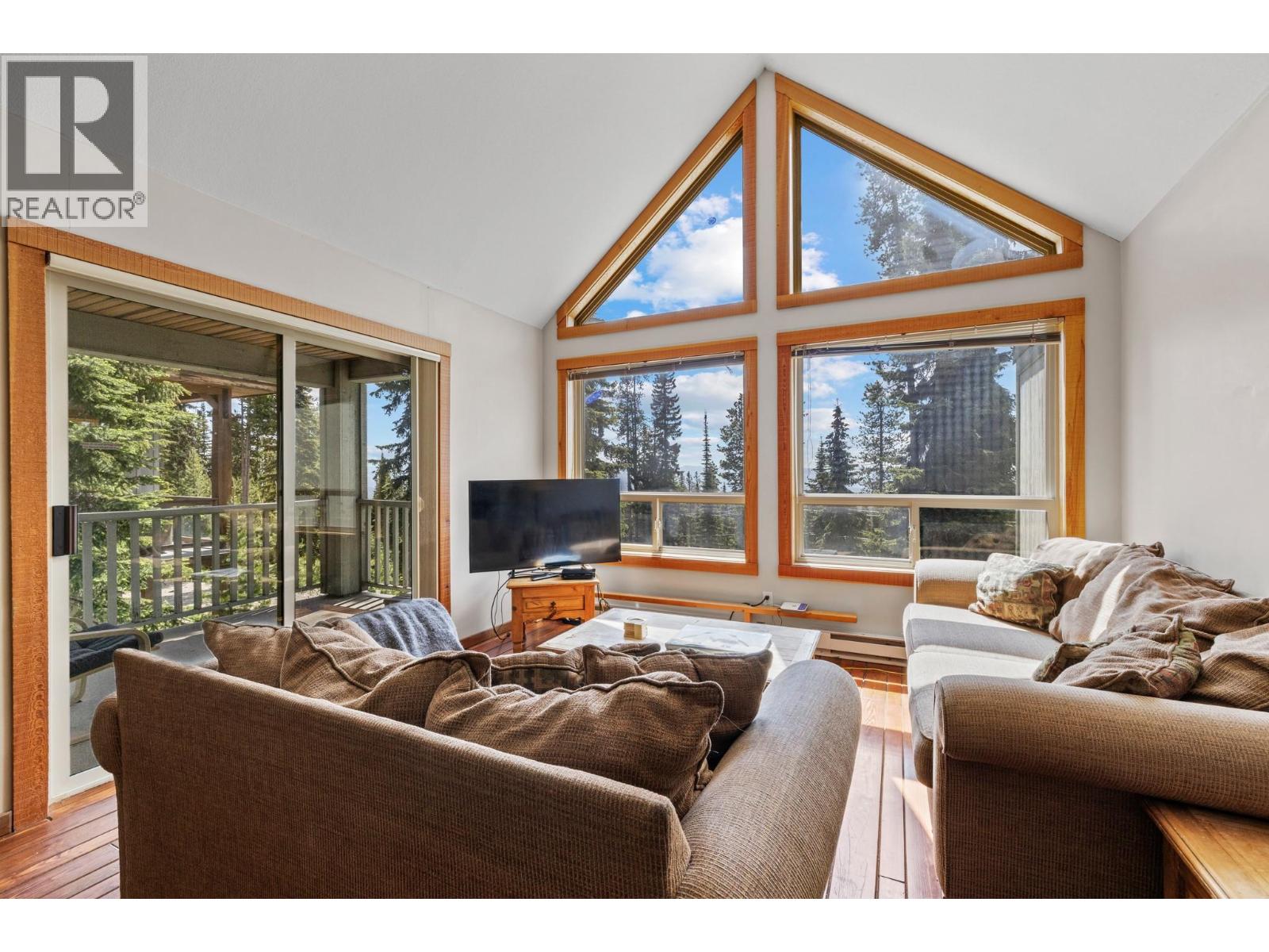 4879a Snowpines Road, Big White, British Columbia  V1P 1P3 - Photo 10 - 10398428