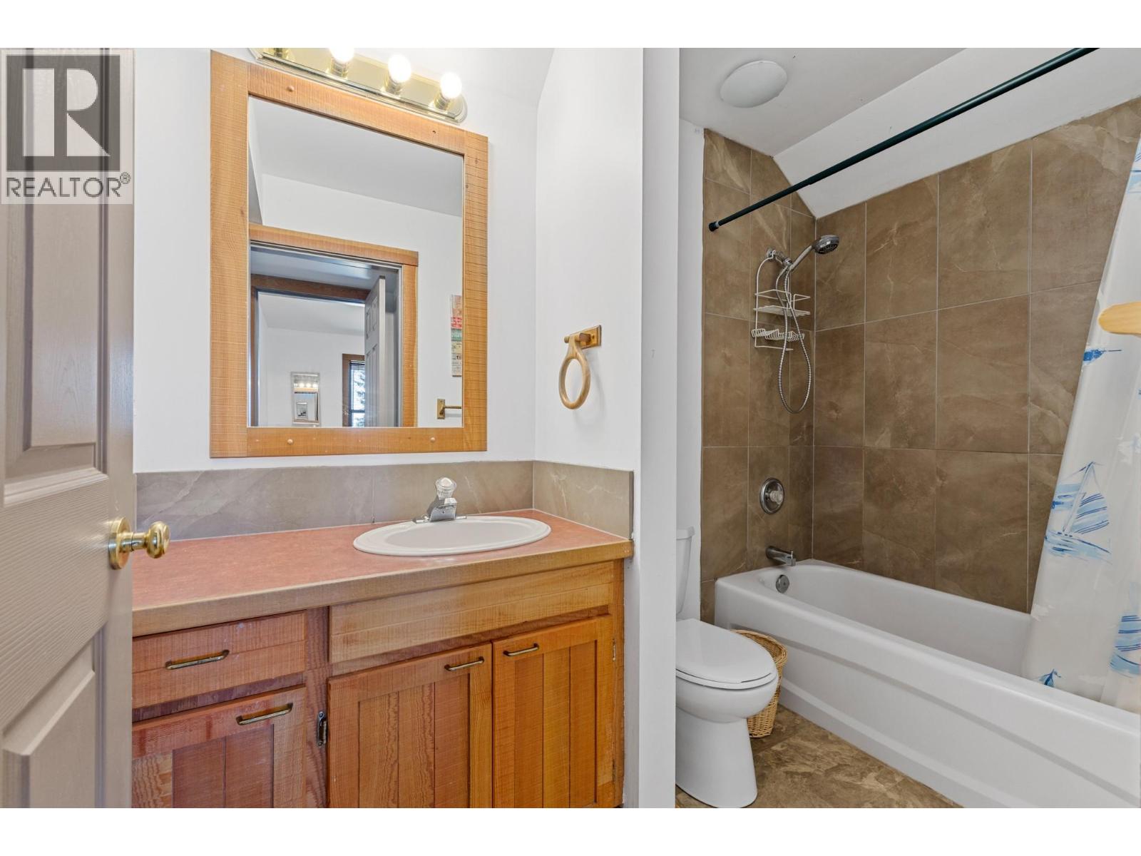 4879a Snowpines Road, Big White, British Columbia  V1P 1P3 - Photo 36 - 10398428