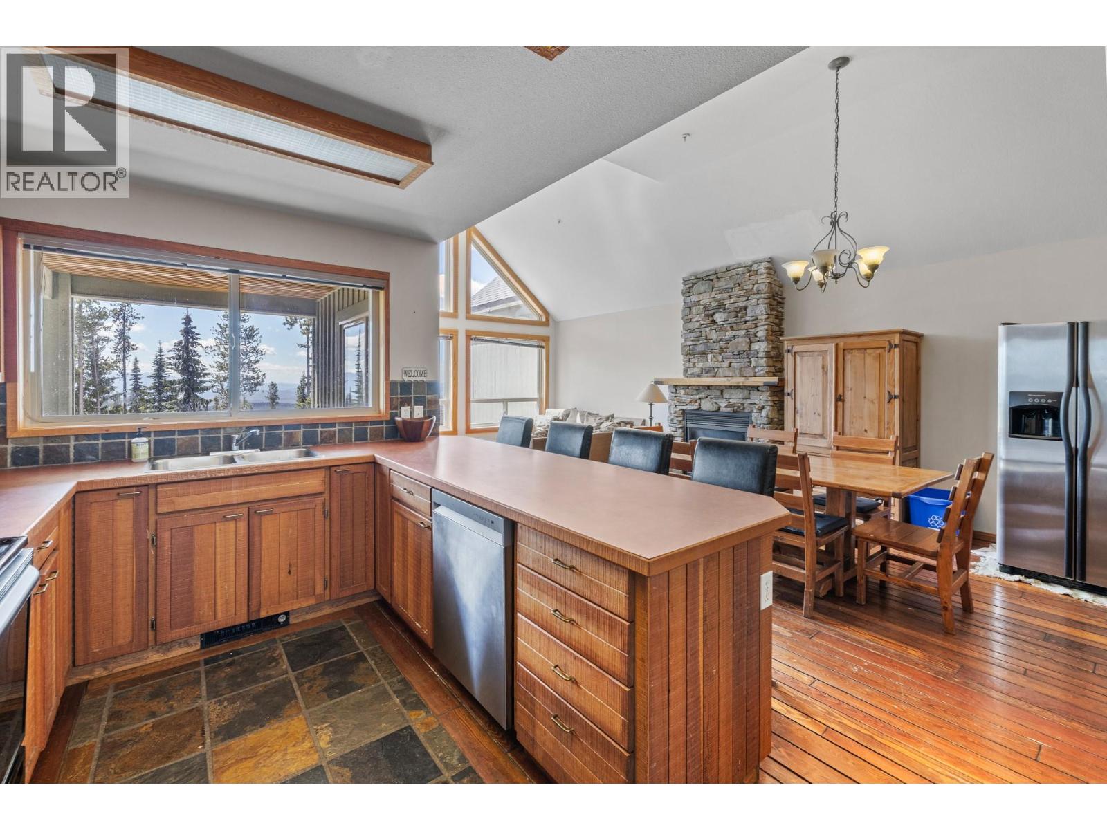 4879a Snowpines Road, Big White, British Columbia  V1P 1P3 - Photo 5 - 10398428