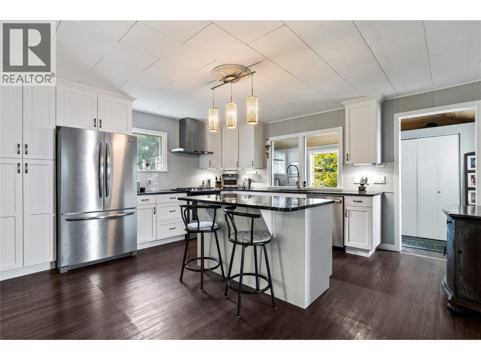 410 Foothill Road Sw, Salmon Arm, British Columbia  V1E 1T6 - Photo 15 - 10399078