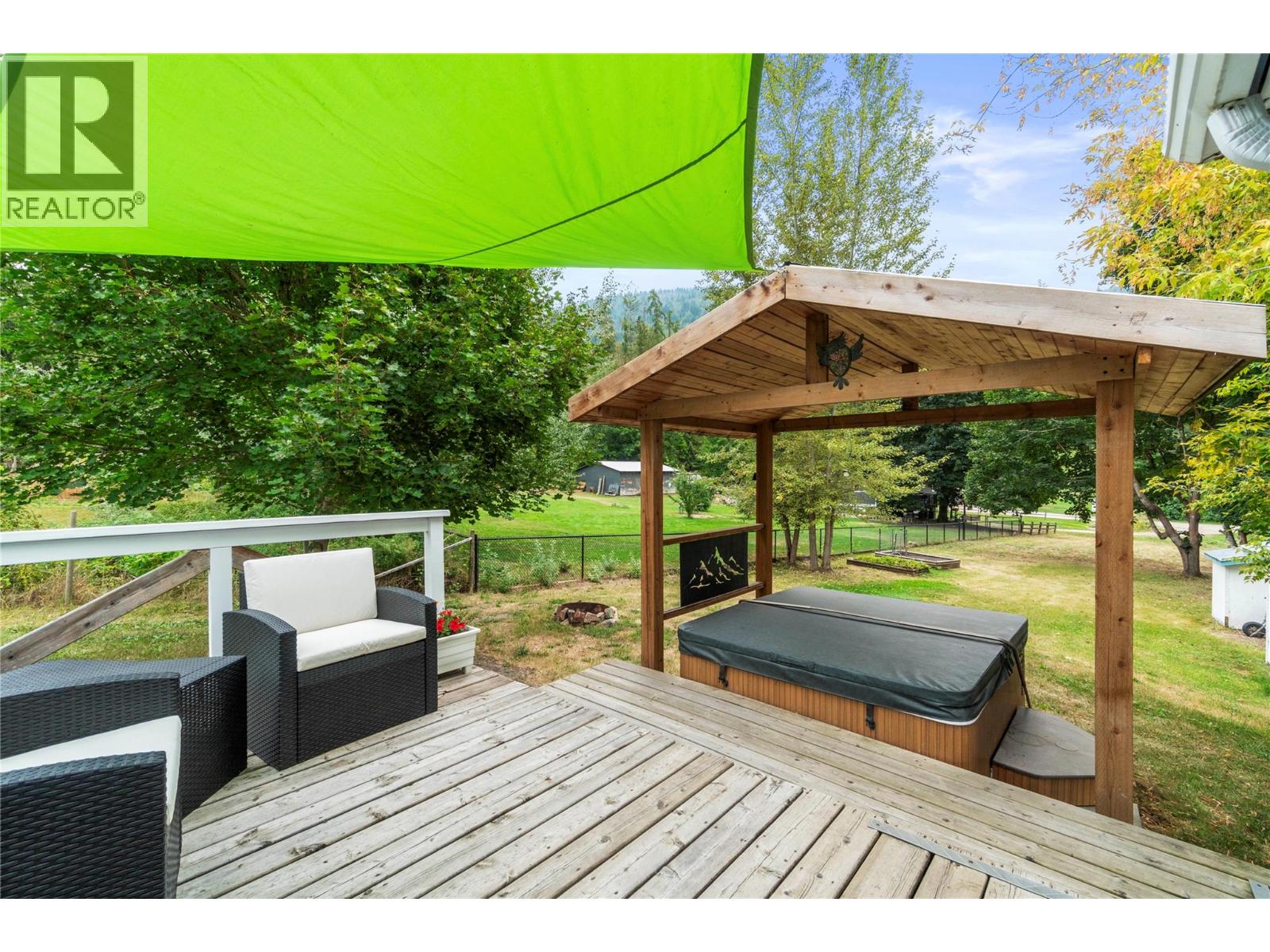 410 Foothill Road Sw, Salmon Arm, British Columbia  V1E 1T6 - Photo 56 - 10399078
