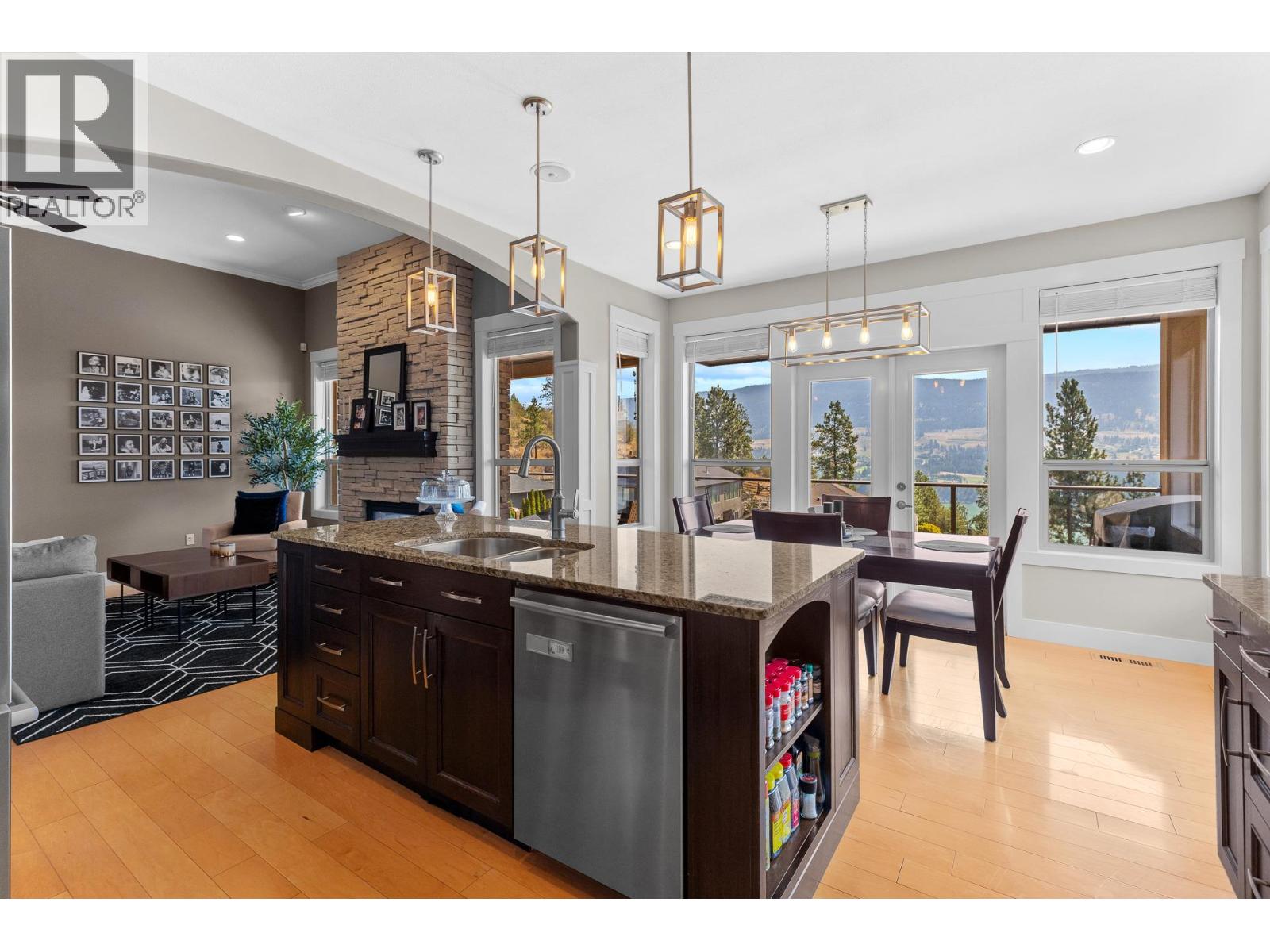 12686 Cliffshore Drive, Lake Country, British Columbia  V4V 2P6 - Photo 5 - 10399248