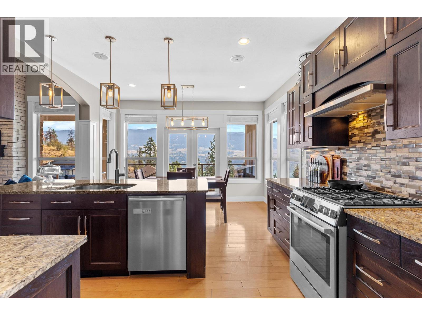 12686 Cliffshore Drive, Lake Country, British Columbia  V4V 2P6 - Photo 8 - 10399248
