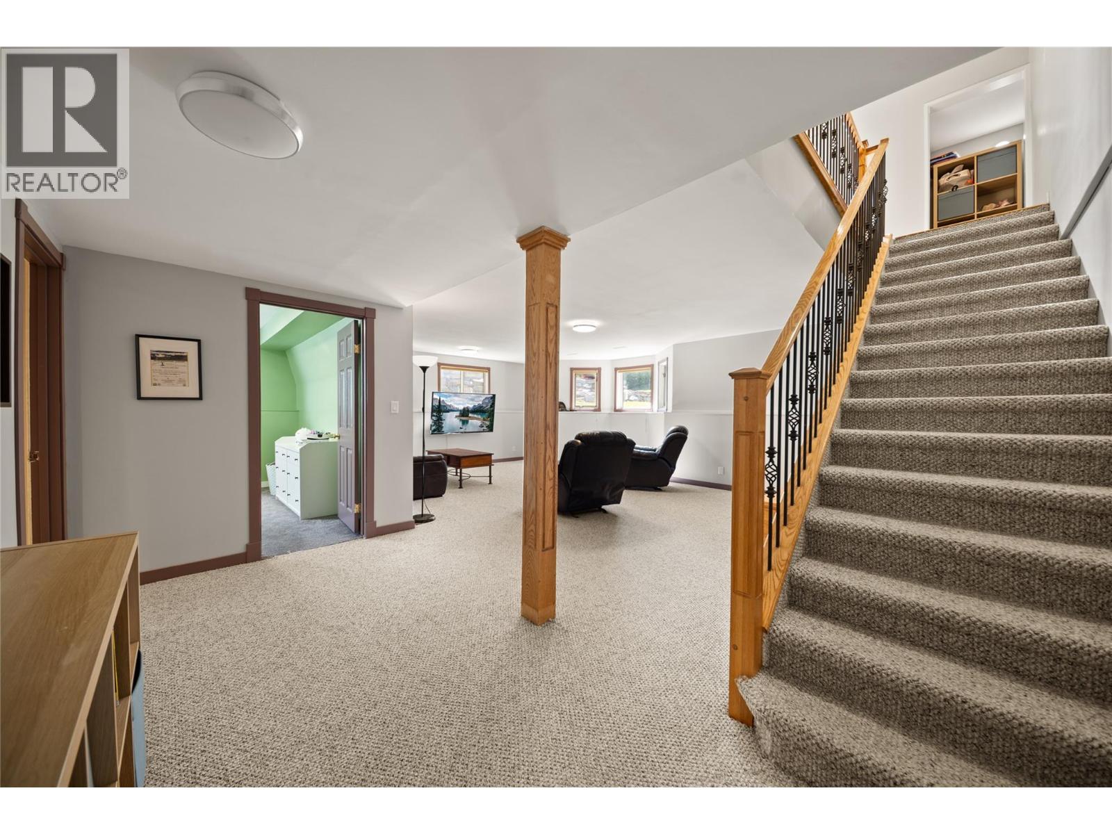 5045 Riverview Road, Fairmont Hot Springs, British Columbia  V0B 1L1 - Photo 18 - 10399293