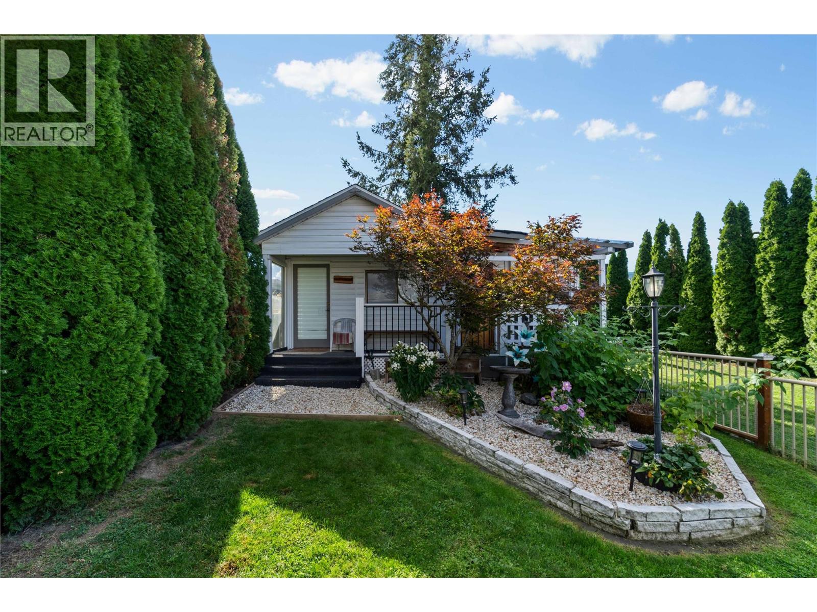 2860 15 Avenue Ne, Salmon Arm, British Columbia  V1E 2B6 - Photo 17 - 10398963