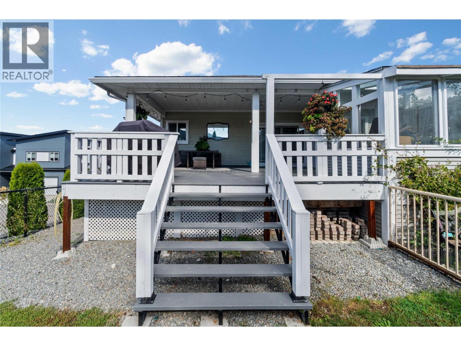 2860 15 Avenue Ne, Salmon Arm, British Columbia  V1E 2B6 - Photo 22 - 10398963