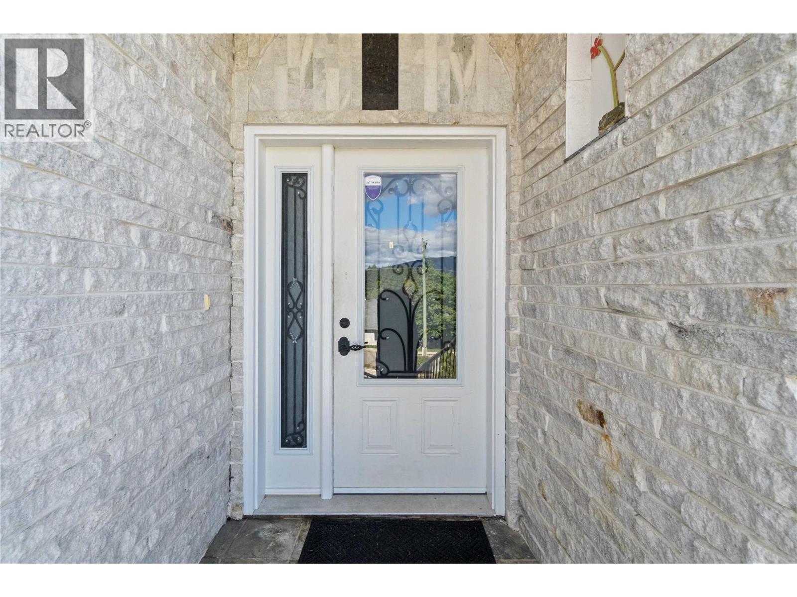 2860 15 Avenue Ne, Salmon Arm, British Columbia  V1E 2B6 - Photo 33 - 10398963