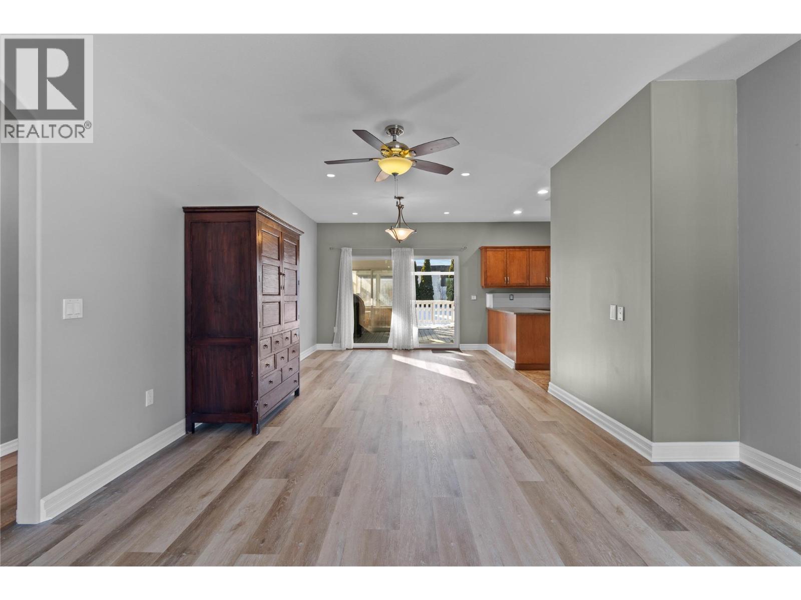 2860 15 Avenue Ne, Salmon Arm, British Columbia  V1E 2B6 - Photo 42 - 10398963