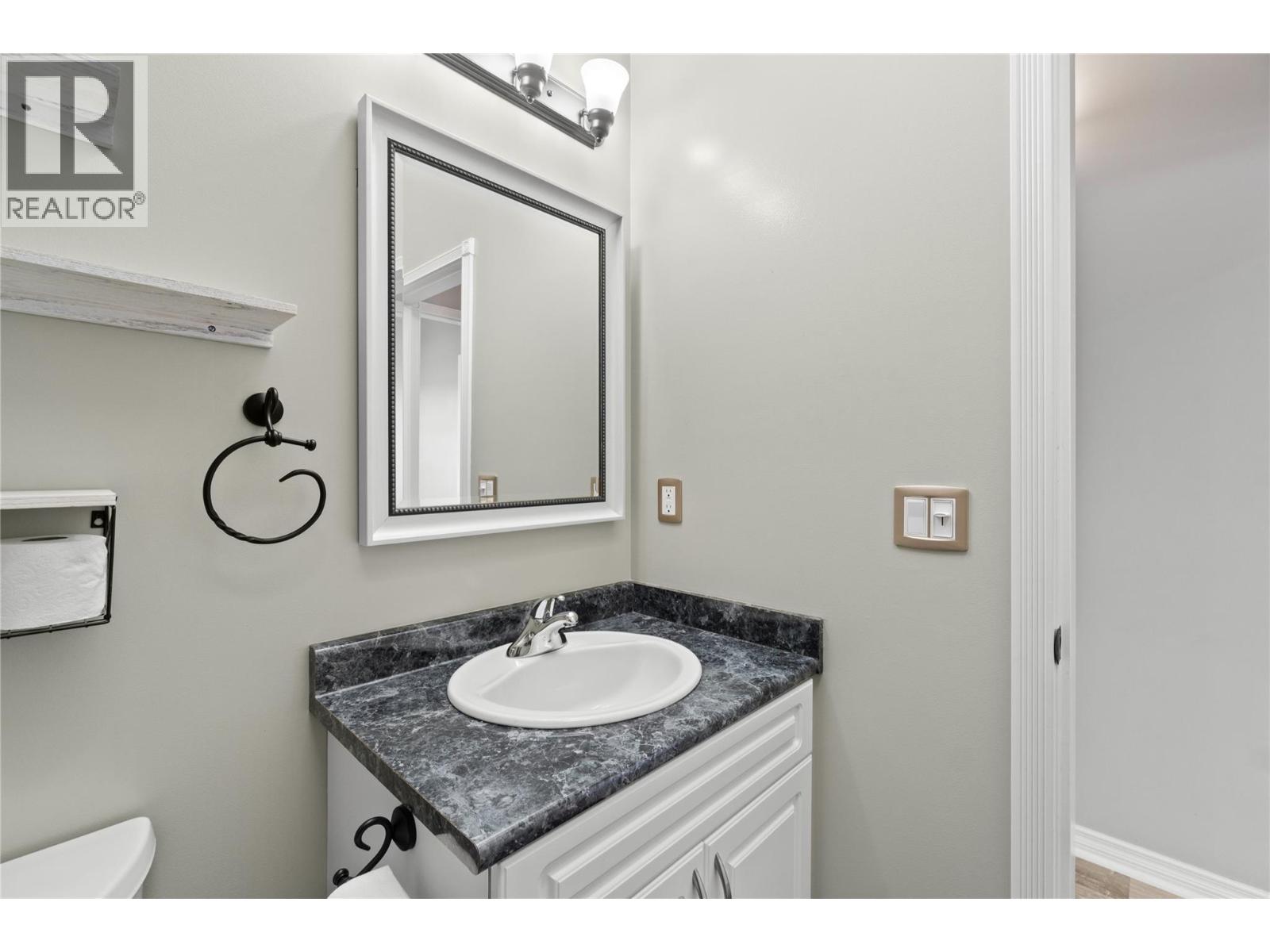 2860 15 Avenue Ne, Salmon Arm, British Columbia  V1E 2B6 - Photo 53 - 10398963