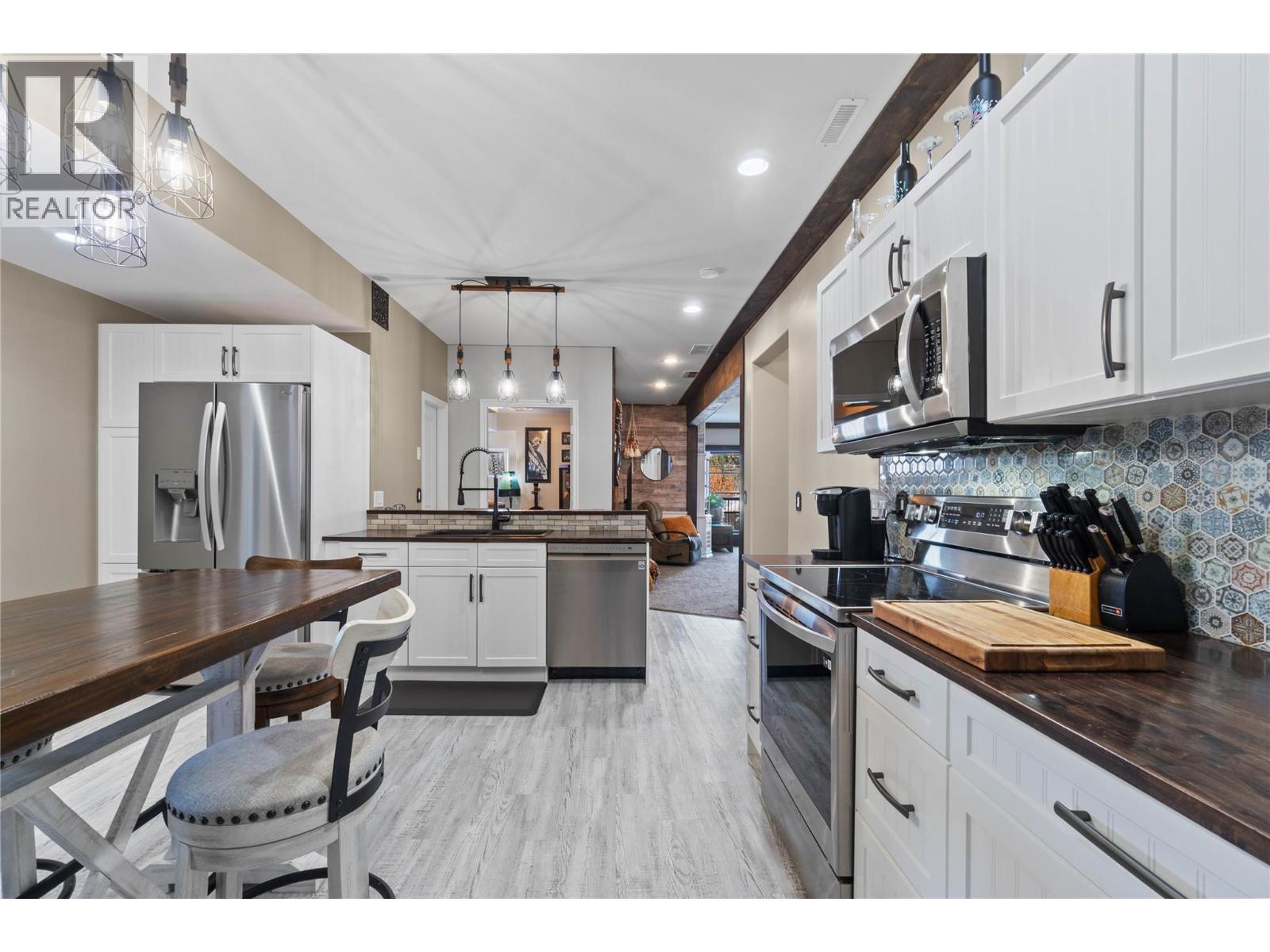 2860 15 Avenue Ne, Salmon Arm, British Columbia  V1E 2B6 - Photo 83 - 10398963