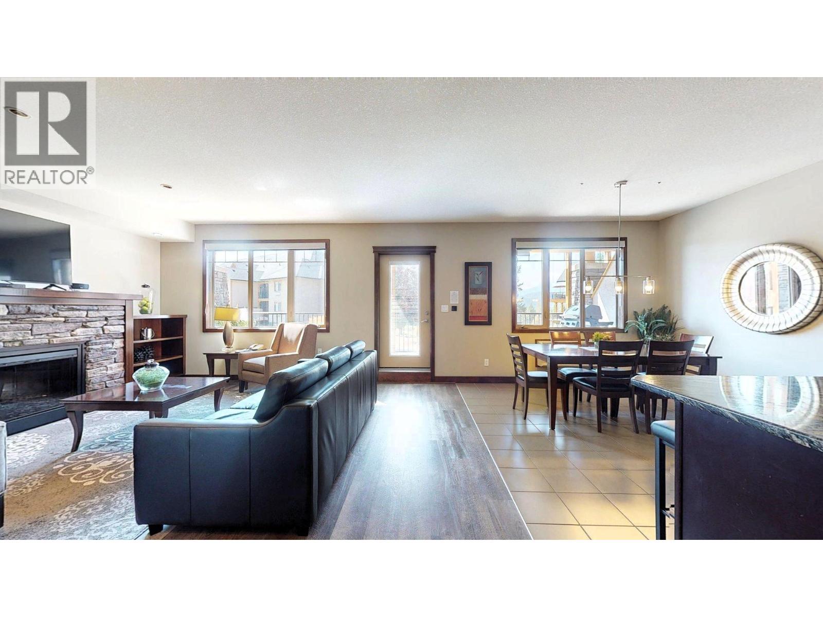 700 Bighorn Boulevard Unit# 713 E, Radium Hot Springs, British Columbia  V0B 1M0 - Photo 2 - 10399230
