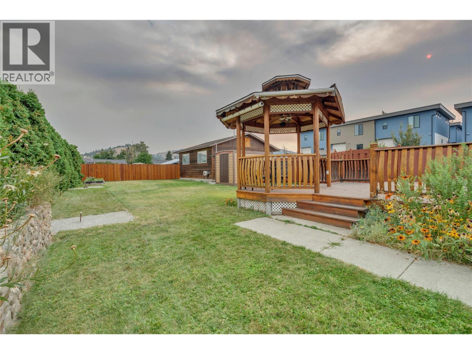 10511 Elliott Street, Summerland, British Columbia  V0H 1Z2 - Photo 2 - 10399193