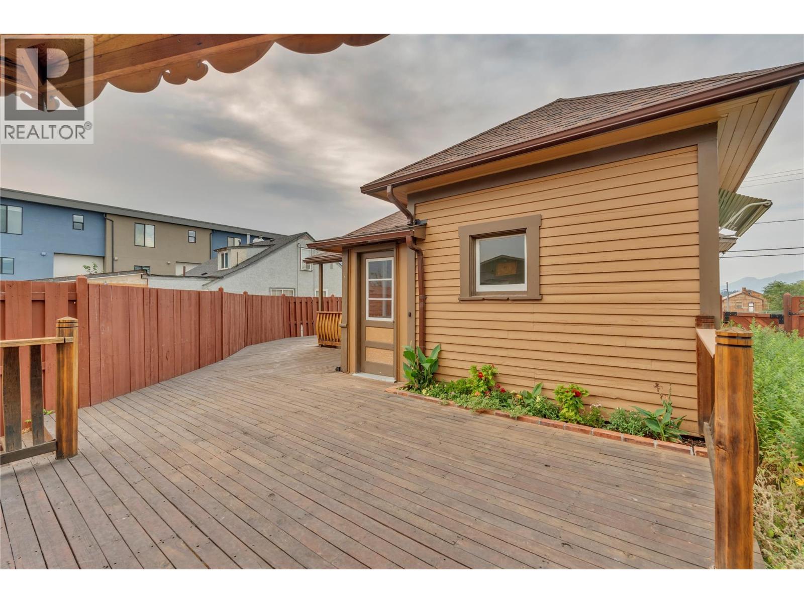 10511 Elliott Street, Summerland, British Columbia  V0H 1Z2 - Photo 3 - 10399193