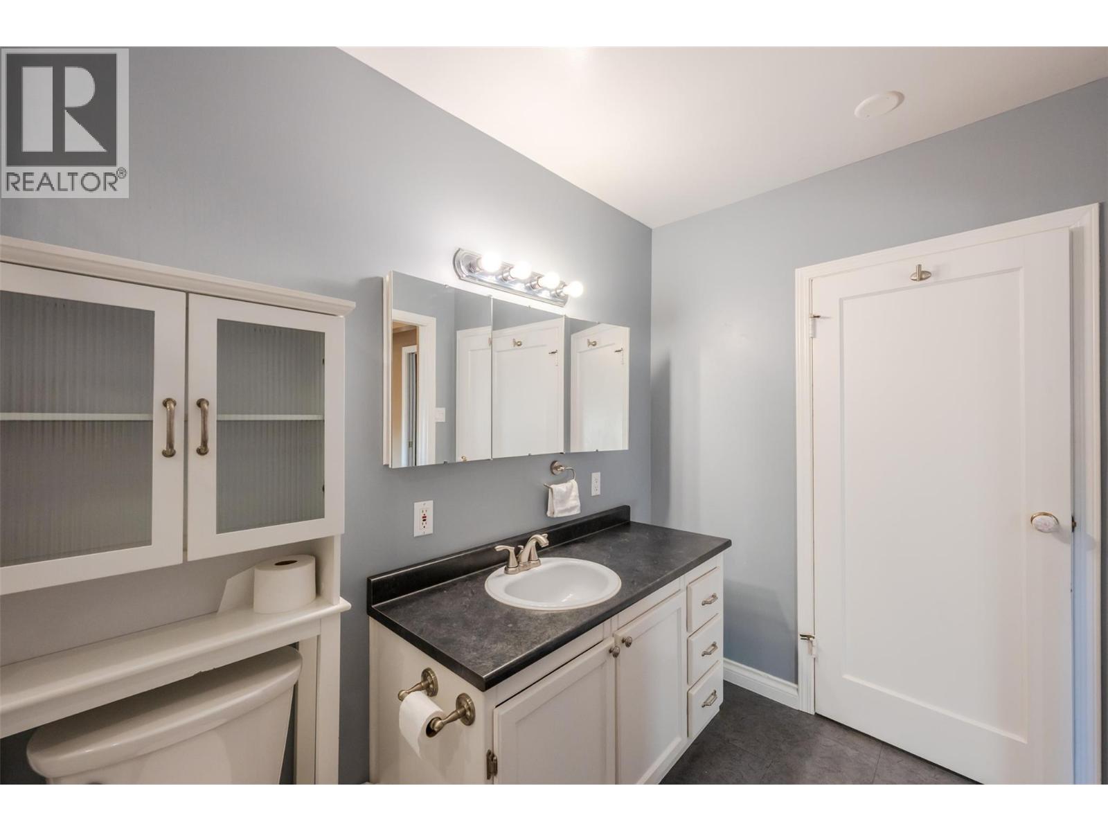 1110 Kilwinning Street, Penticton, British Columbia  V2A 4P1 - Photo 18 - 10399164