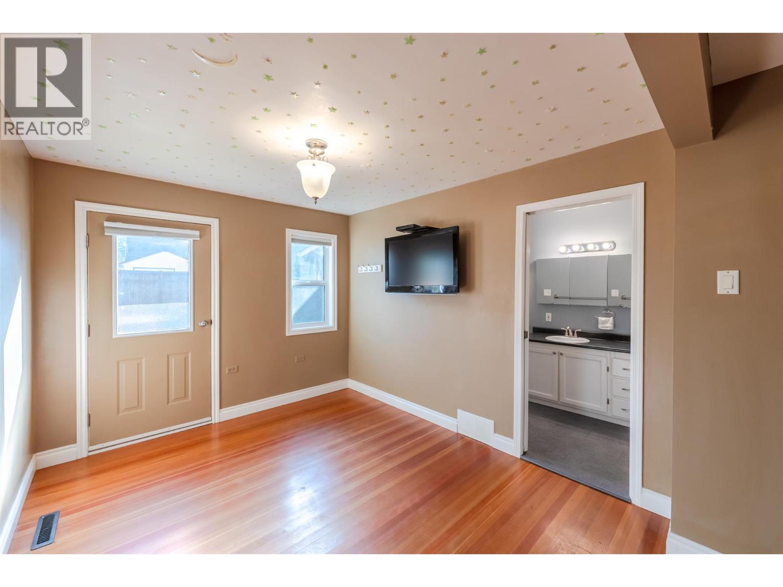 1110 Kilwinning Street, Penticton, British Columbia  V2A 4P1 - Photo 20 - 10399164