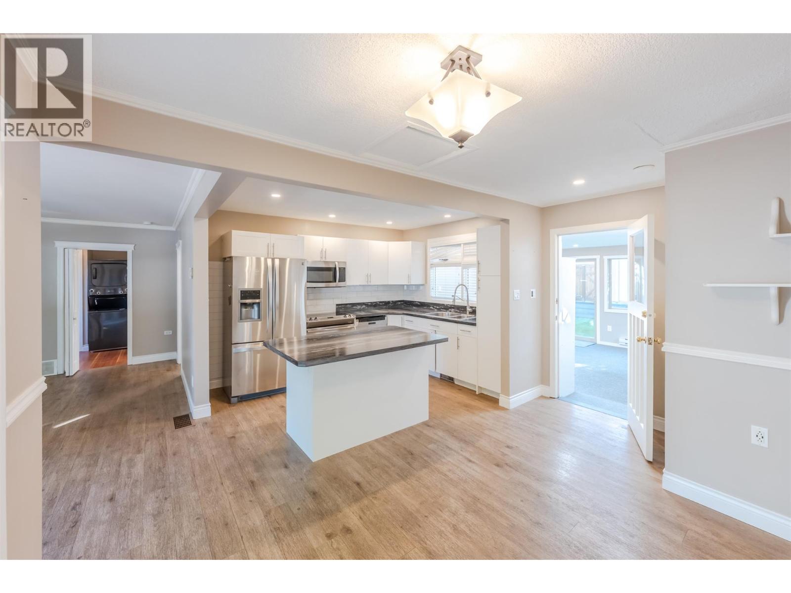 1110 Kilwinning Street, Penticton, British Columbia  V2A 4P1 - Photo 9 - 10399164
