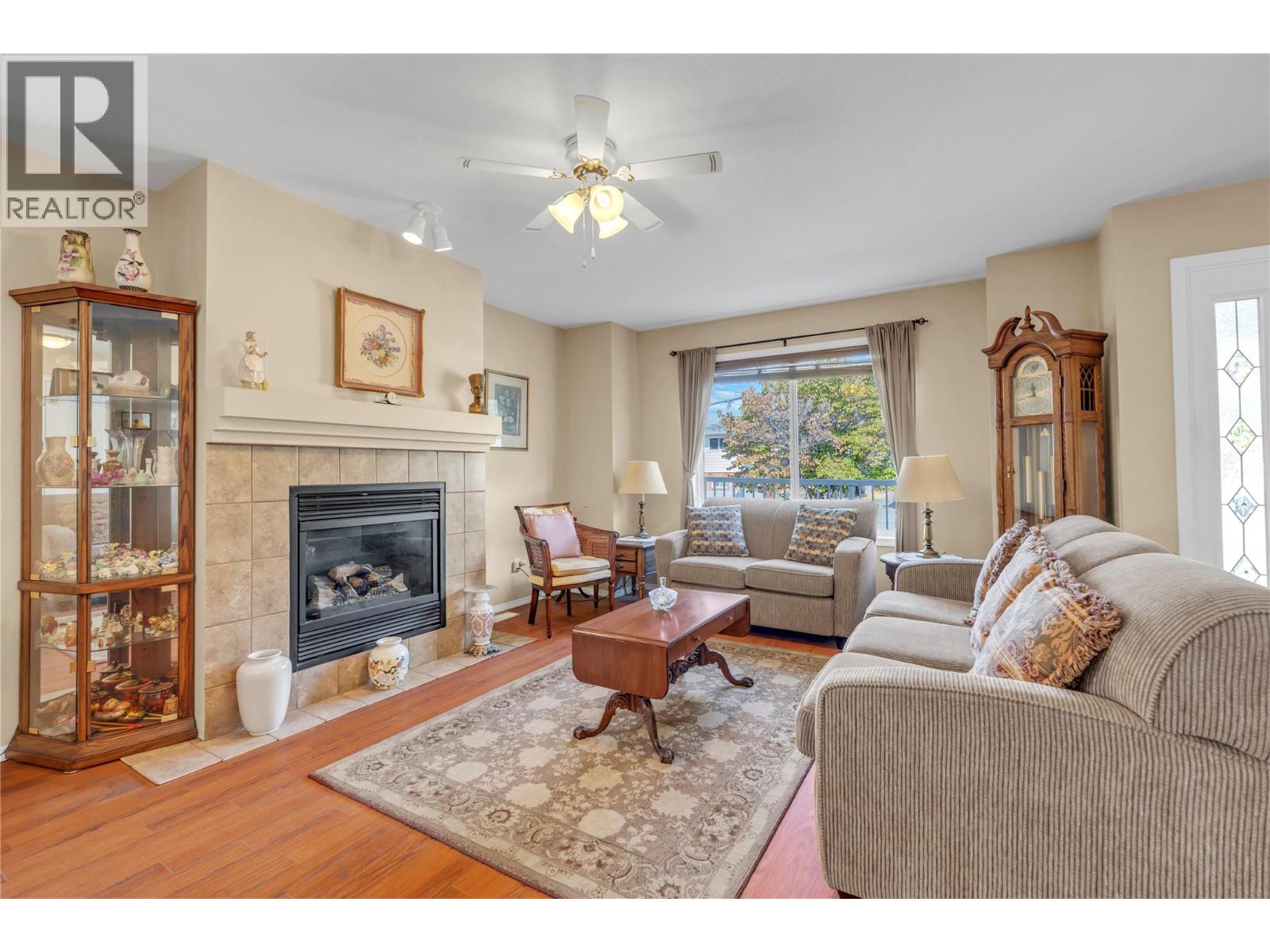124 Phoenix Avenue, Penticton, British Columbia  V2A 2Z5 - Photo 2 - 10399325