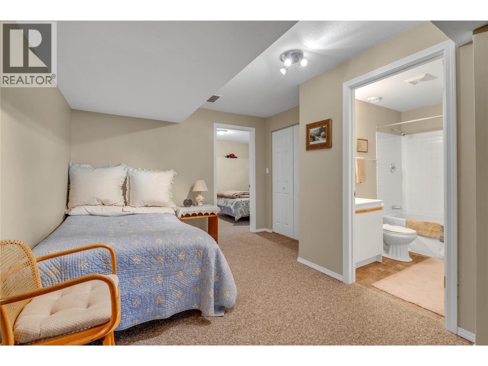 124 Phoenix Avenue, Penticton, British Columbia  V2A 2Z5 - Photo 27 - 10399325