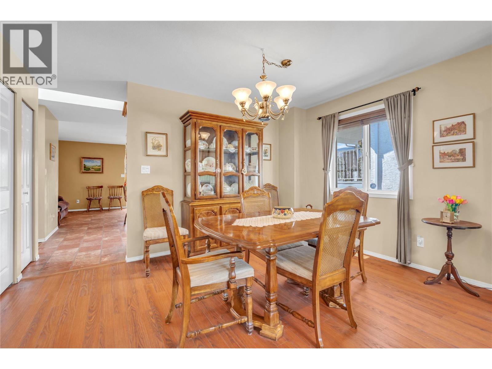 124 Phoenix Avenue, Penticton, British Columbia  V2A 2Z5 - Photo 5 - 10399325