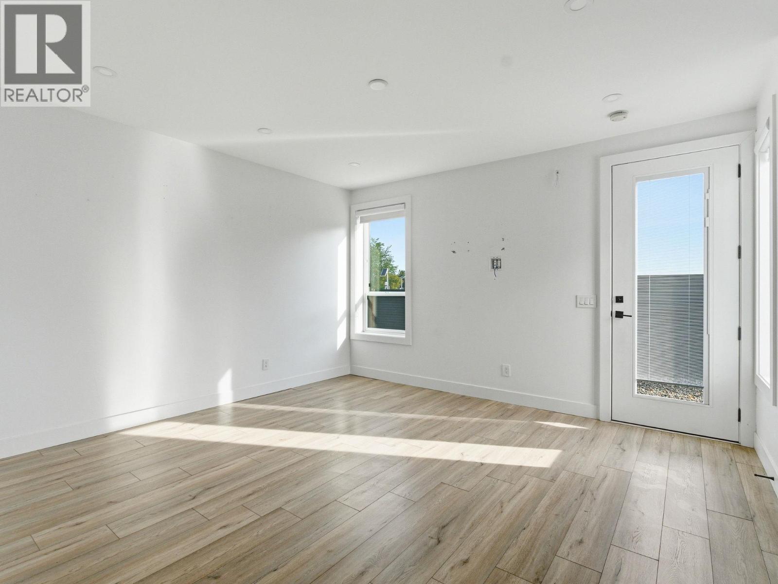 5300 Hedeman Court, Kelowna, British Columbia  V1W 5A3 - Photo 53 - 10399009