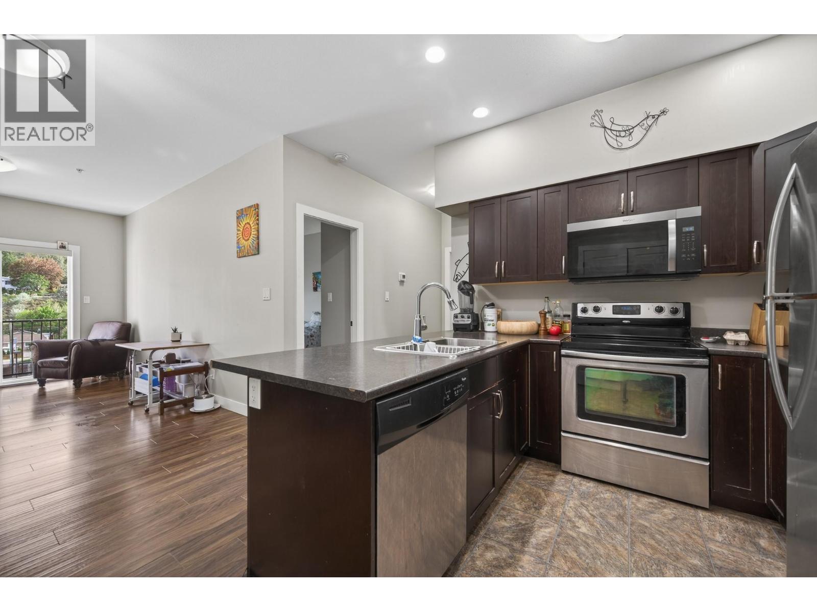 5170 Dallas Drive Unit# 403, Kamloops, British Columbia  V2C 0C7 - Photo 2 - 10399360