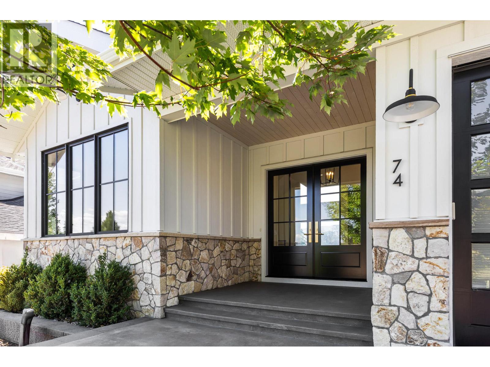 74 Red Sky Court, Kelowna, British Columbia  V1V 3G4 - Photo 2 - 10399049
