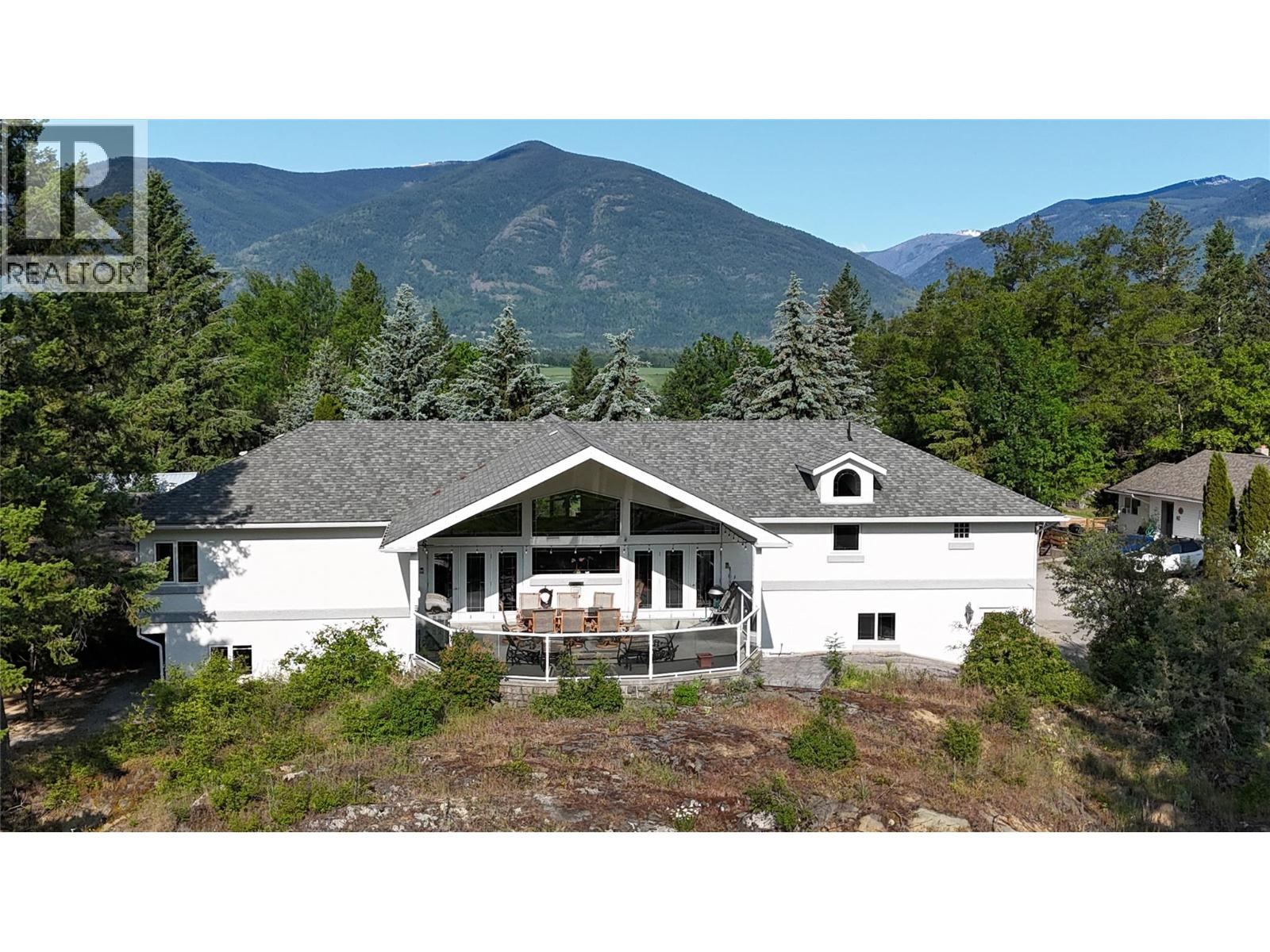 404 Ash Road, Creston, British Columbia  V0B 1G8 - Photo 46 - 10396078