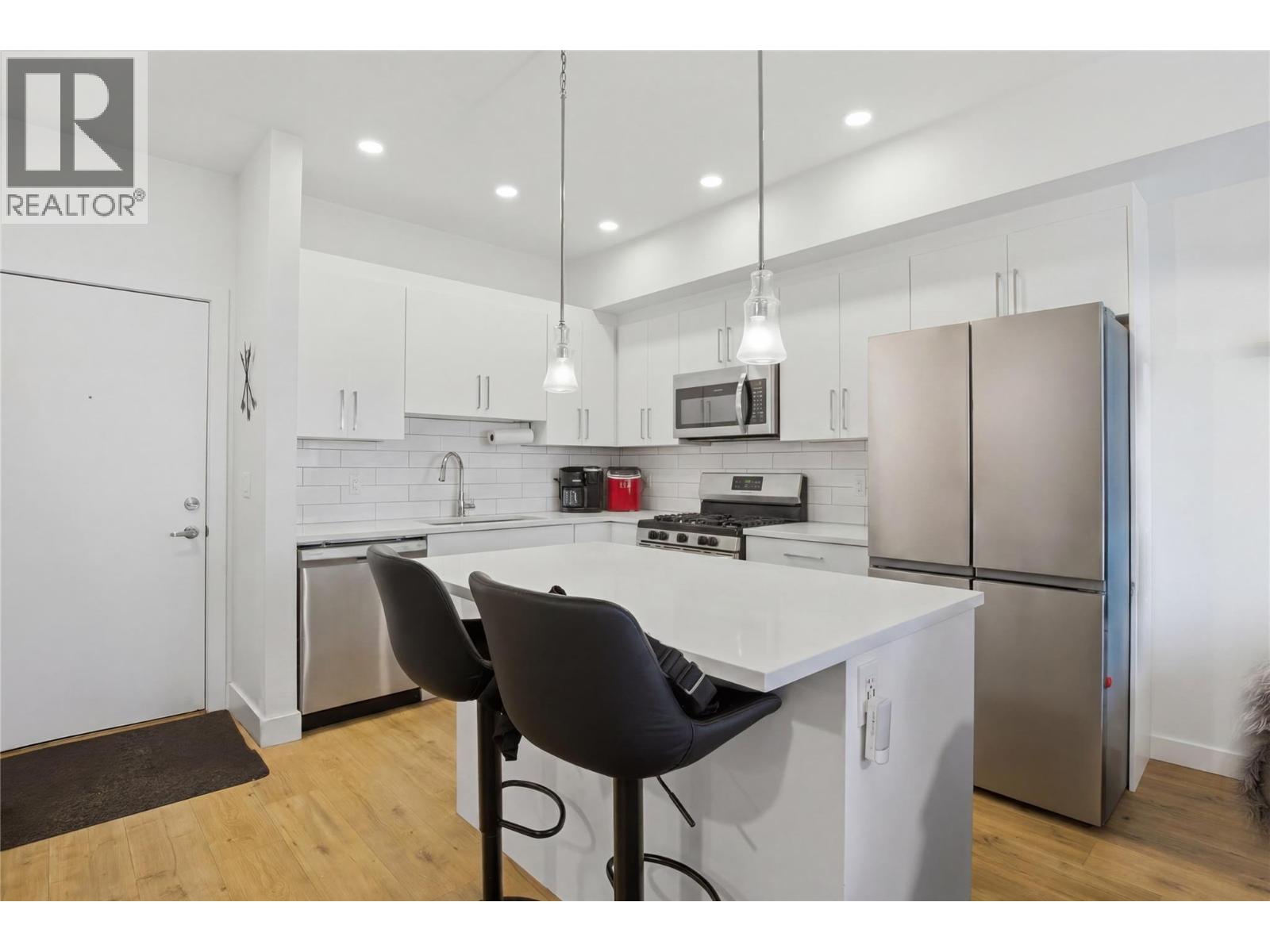 2046 Robson Place Unit# 316, Kamloops, British Columbia  V2E 0A5 - Photo 2 - 10399334