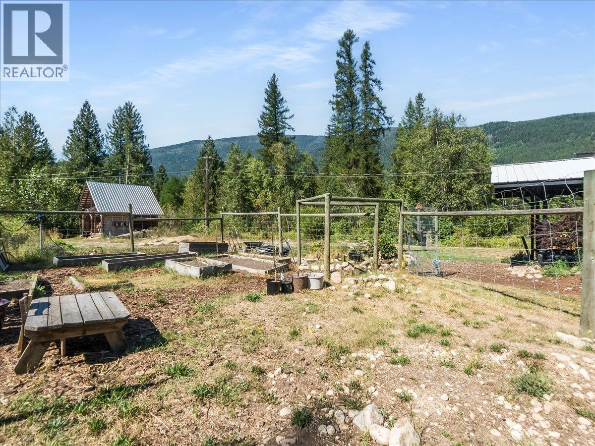 6582 Nixon Road, Appledale, British Columbia  V0G 2J0 - Photo 46 - 10392220