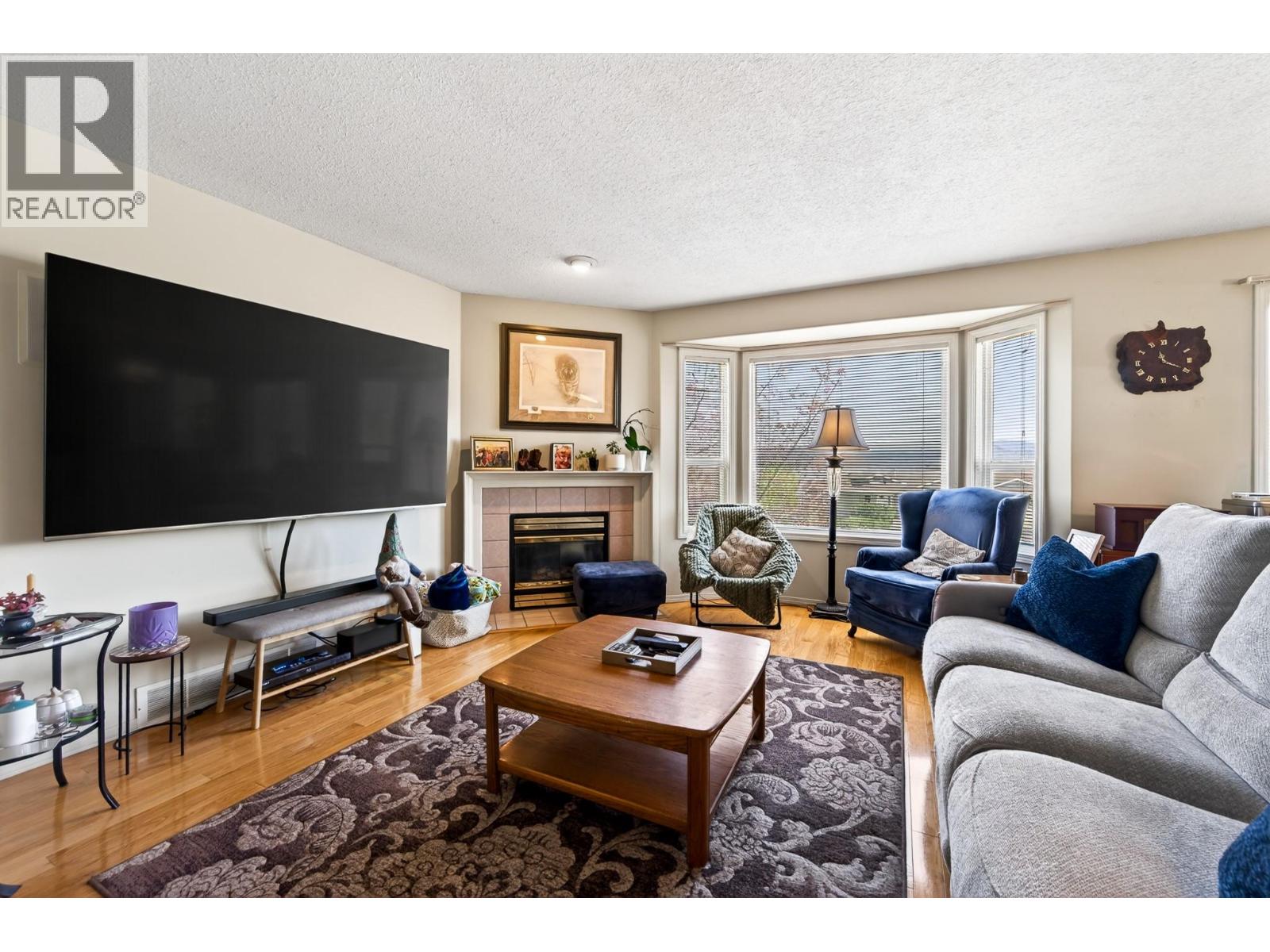 2022 Pacific Way Unit# 8, Kamloops, British Columbia  V1S 1T1 - Photo 5 - 10399352