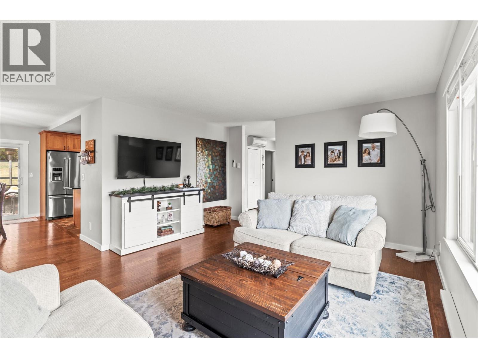 14487 Oyama Road, Lake Country, British Columbia  V4V 2C7 - Photo 5 - 10399210