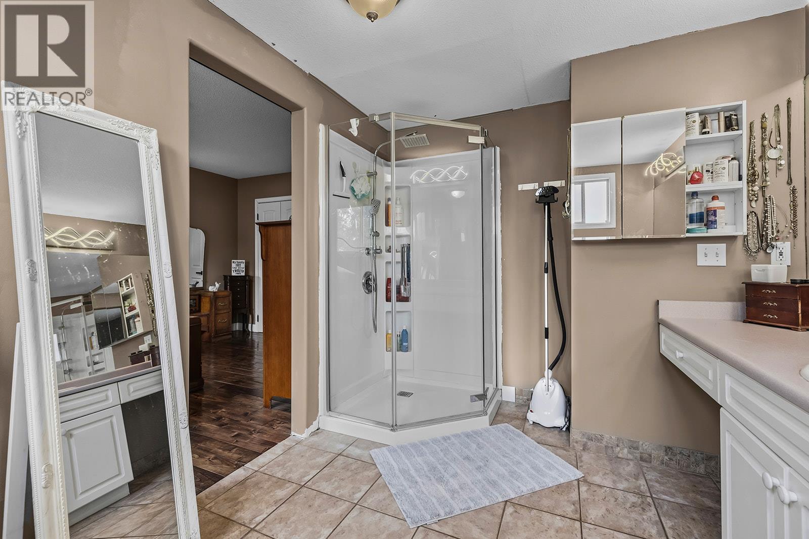 1050 Pinecrest Lane, Kelowna, British Columbia  V1Y 4L3 - Photo 18 - 10399294