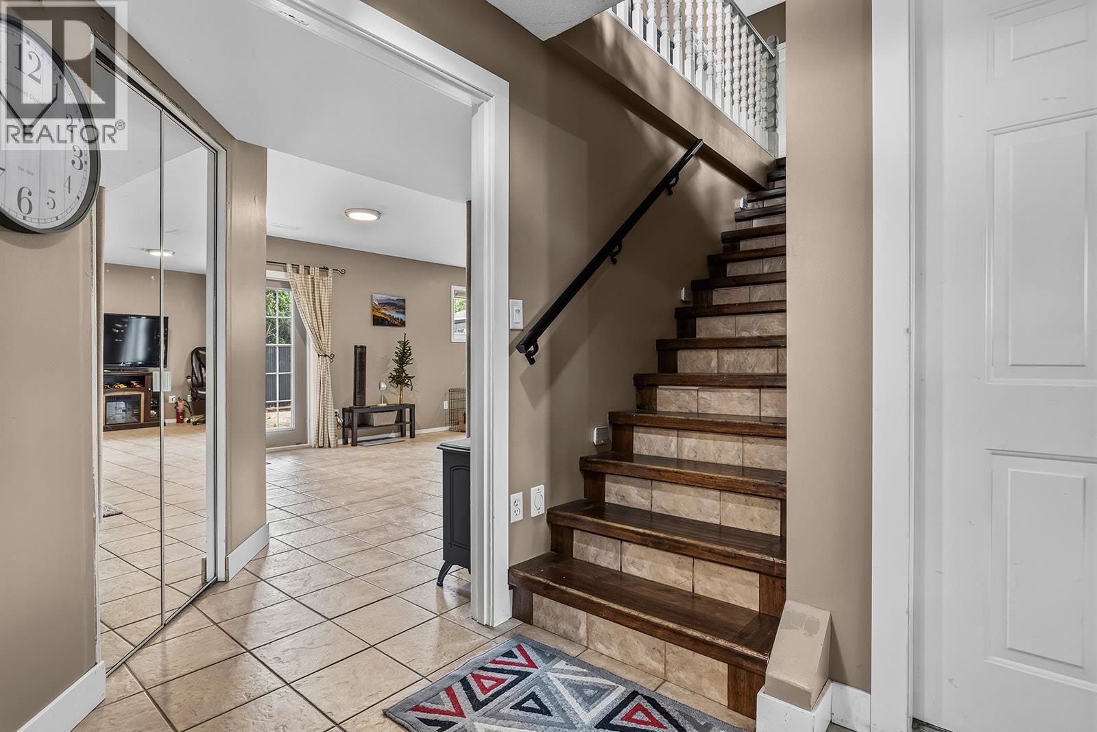 1050 Pinecrest Lane, Kelowna, British Columbia  V1Y 4L3 - Photo 24 - 10399294