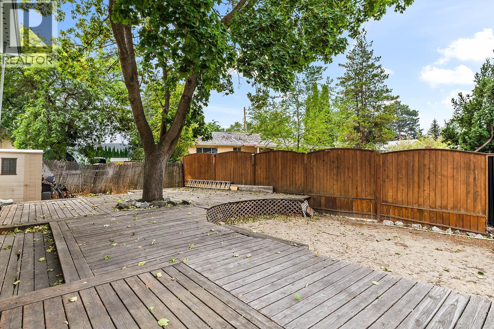 1050 Pinecrest Lane, Kelowna, British Columbia  V1Y 4L3 - Photo 40 - 10399294