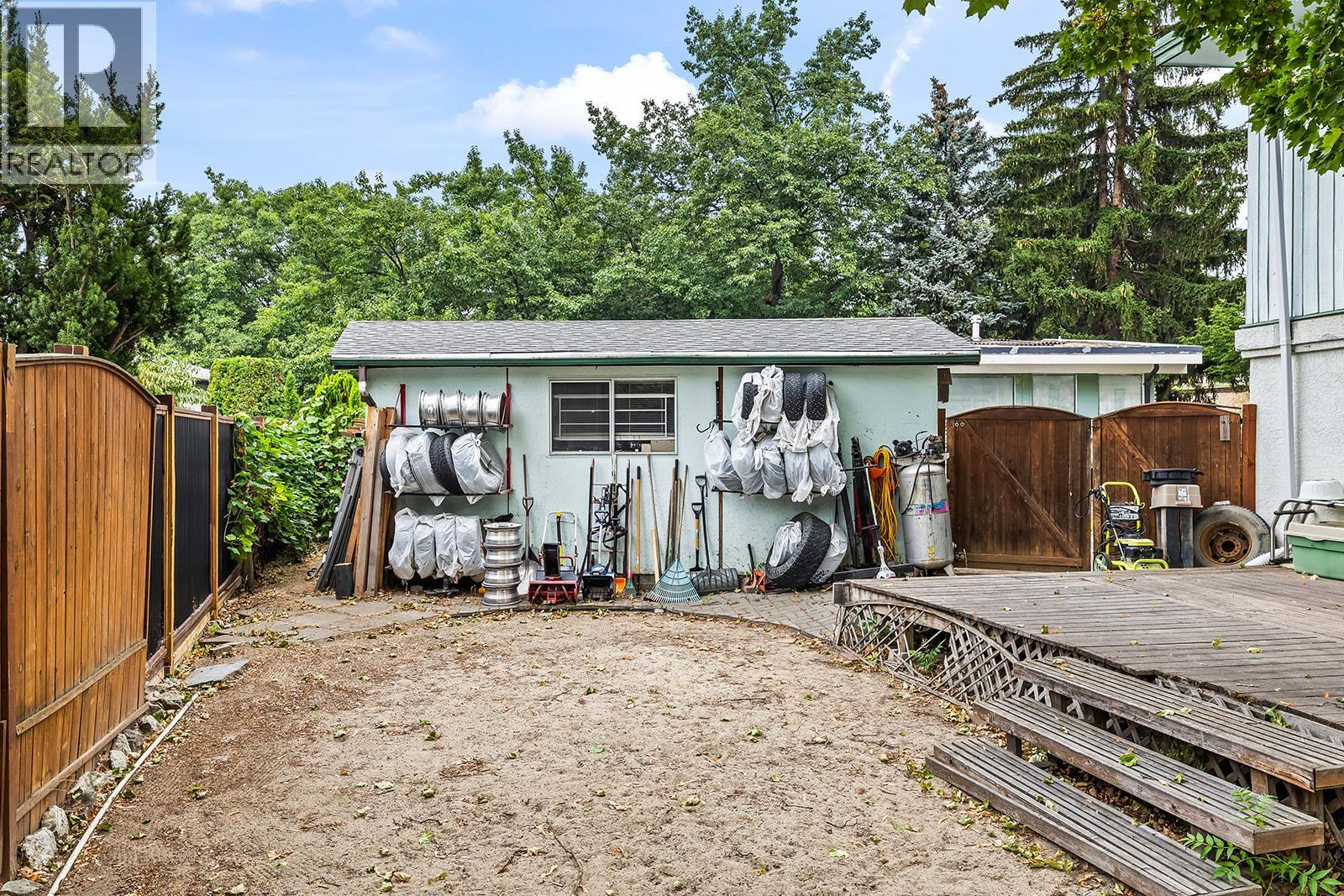 1050 Pinecrest Lane, Kelowna, British Columbia  V1Y 4L3 - Photo 43 - 10399294