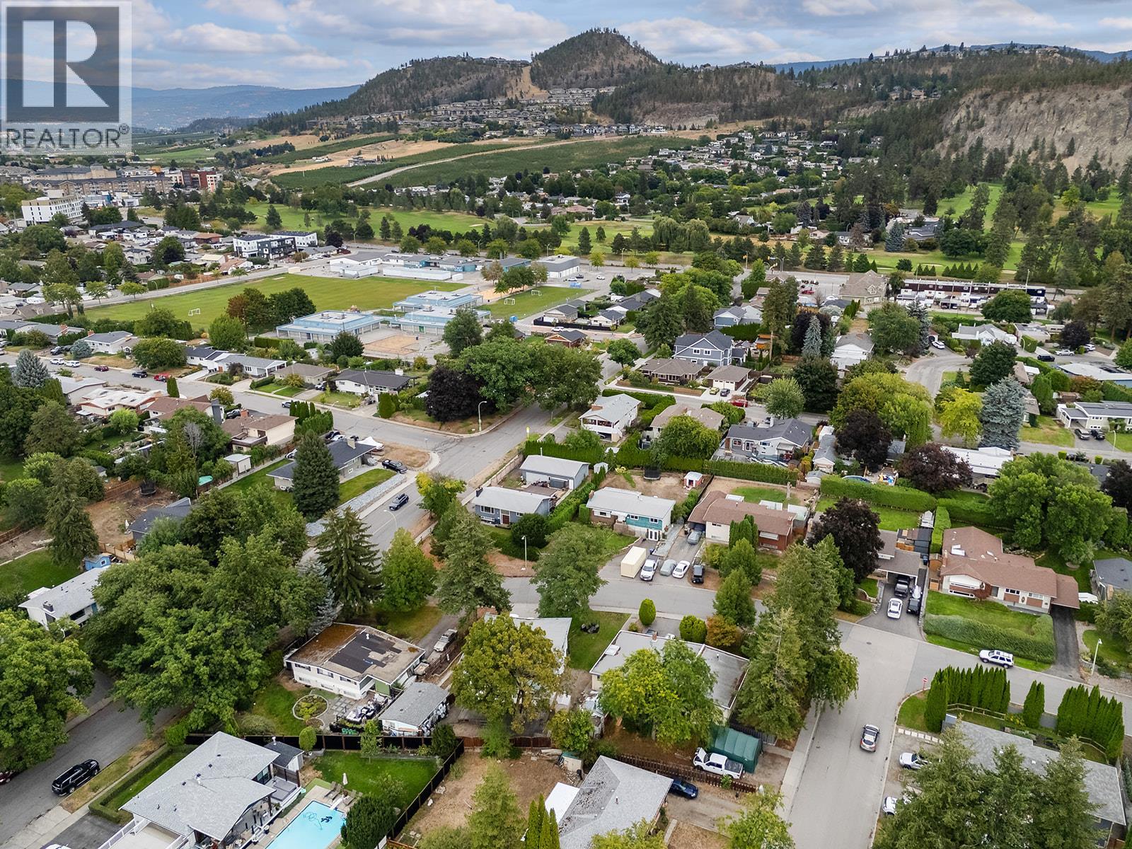 1050 Pinecrest Lane, Kelowna, British Columbia  V1Y 4L3 - Photo 48 - 10399294