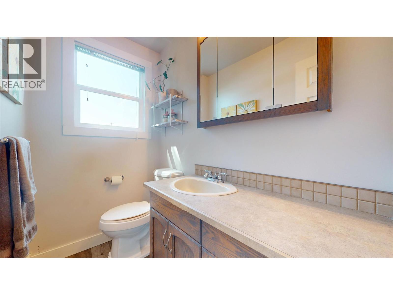 1018 12th Avenue S, Cranbrook, British Columbia  V1C 5A1 - Photo 22 - 10399225