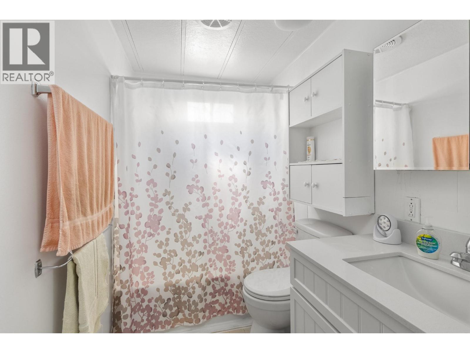 2500 97b Highway Unit# 170, Salmon Arm, British Columbia  V1E 1A6 - Photo 13 - 10399133