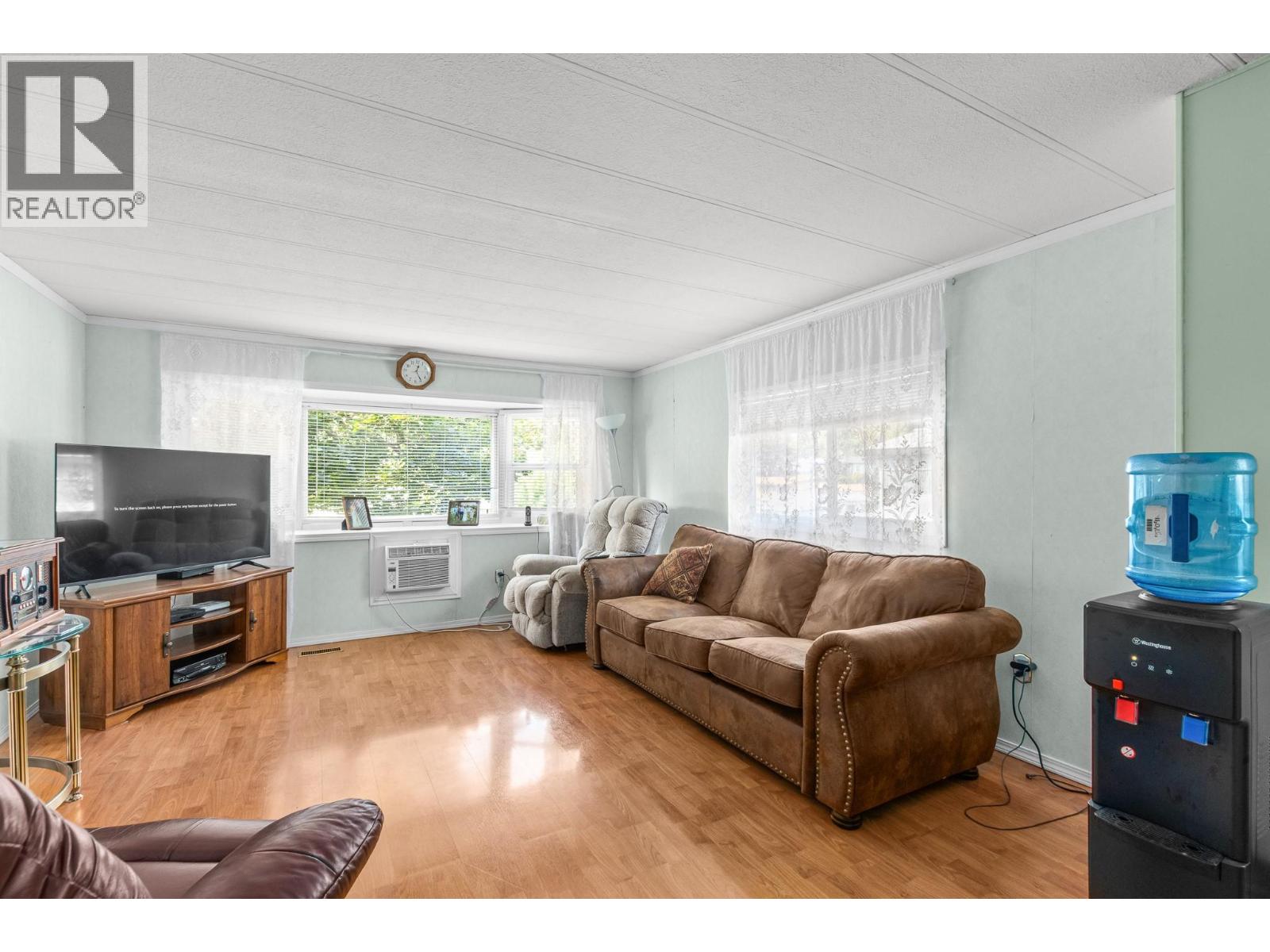 2500 97b Highway Unit# 170, Salmon Arm, British Columbia  V1E 1A6 - Photo 4 - 10399133