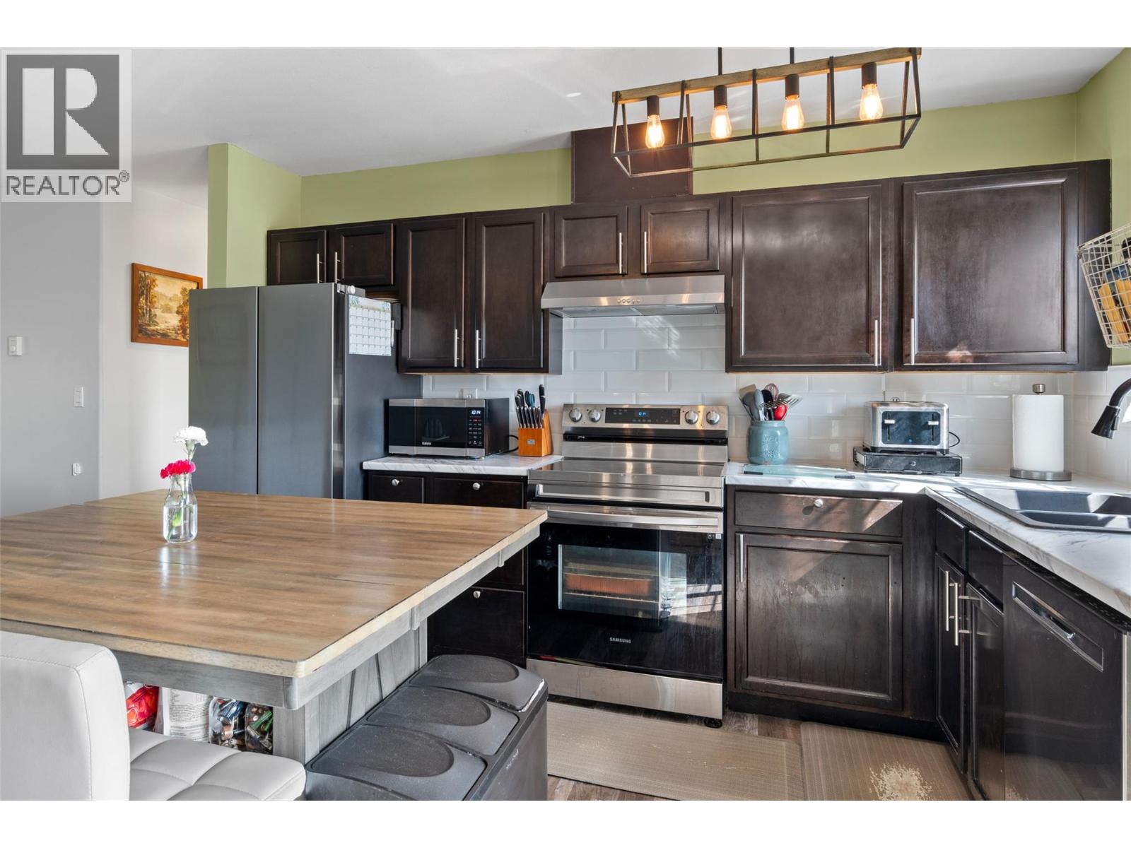 1876 Tranquille Road Unit# 4, Kamloops, British Columbia  V2B 3L8 - Photo 2 - 10399312